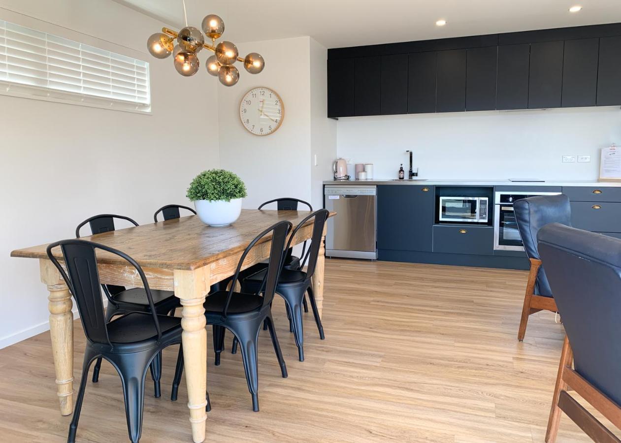 3 - Sunny Brand New House Villa Wanaka Exterior photo